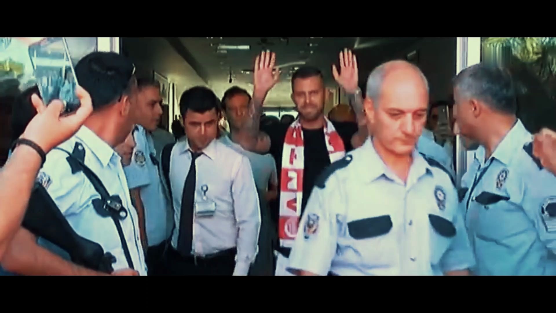 尾轮衬块及驱动轮衬块